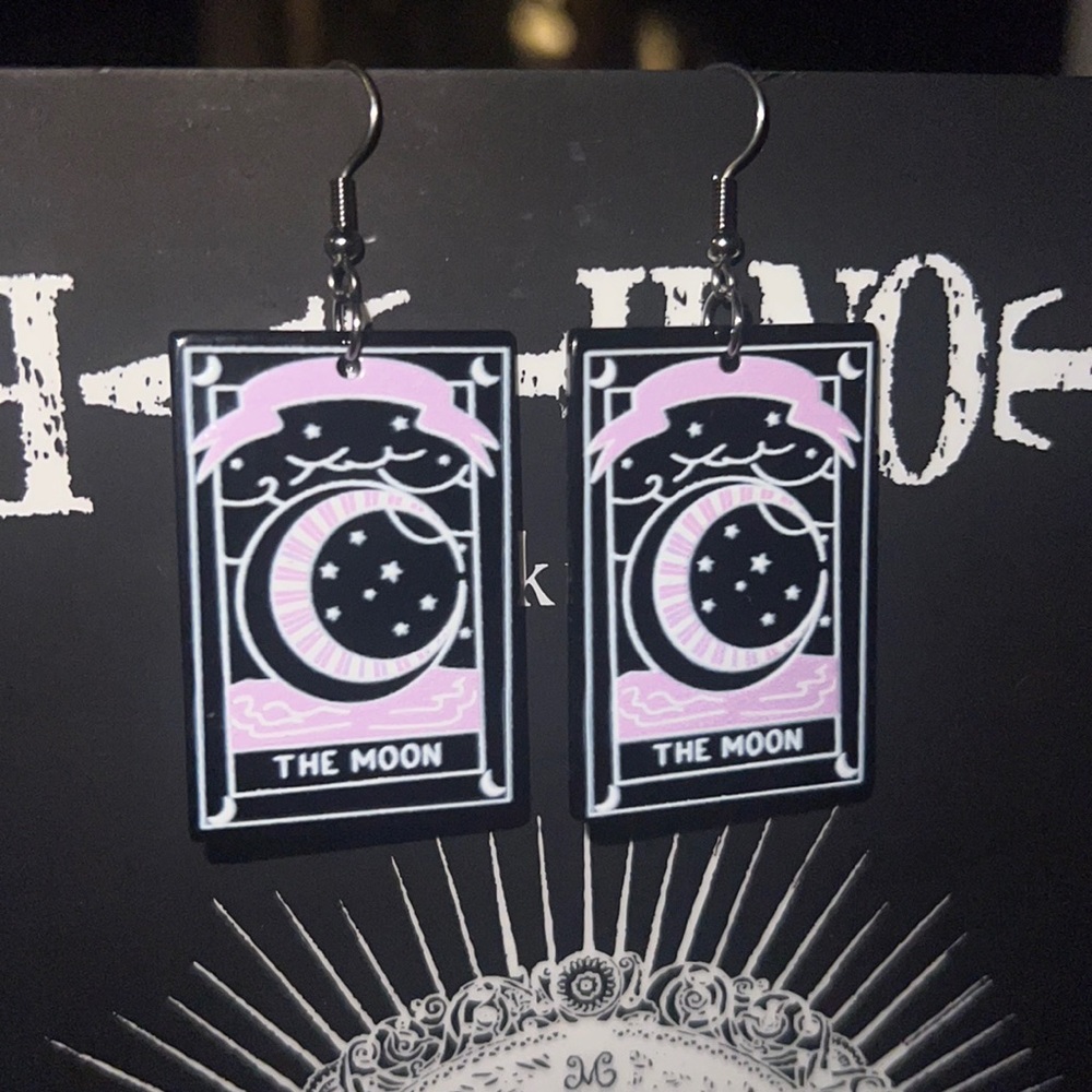 🌙 The Moon tarot card earrings